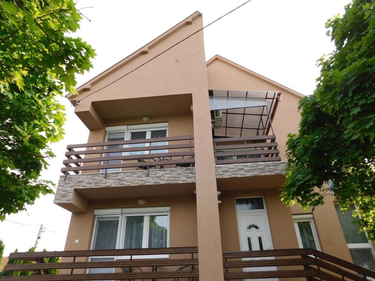 Wesselényi Apartmanház Hajdúszoboszló Kültér fotó