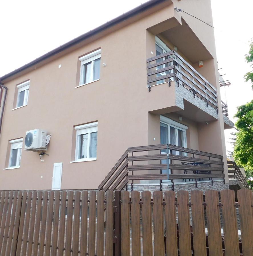 Wesselényi Apartmanház Hajdúszoboszló Kültér fotó