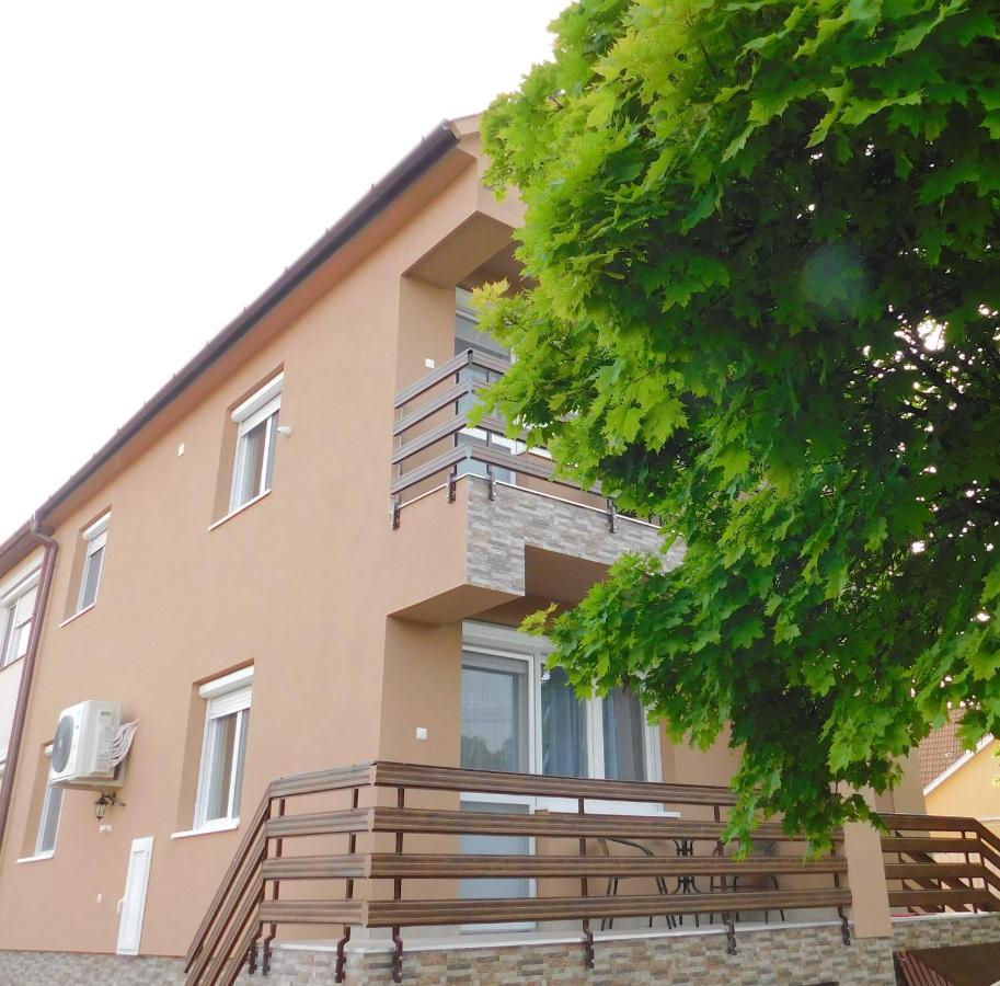 Wesselényi Apartmanház Hajdúszoboszló Kültér fotó